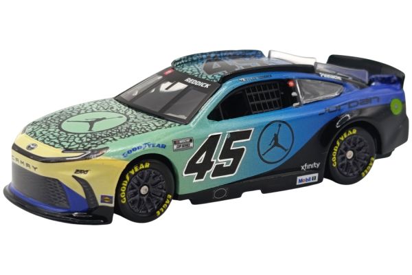 ARC Toyota Camry XSE #45 Tyler Reddick Jordan Brand Jumpman 2025 grün/blau/schwarz