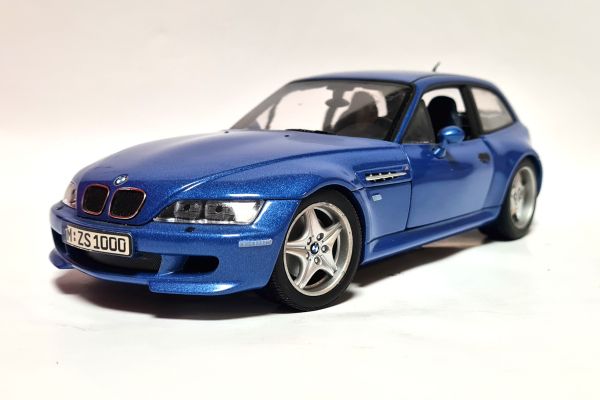 gebraucht! UT Models 20431 BMW Z3M Coupe 1999 blau metallic Maßstab 1:18 - fast wie neu