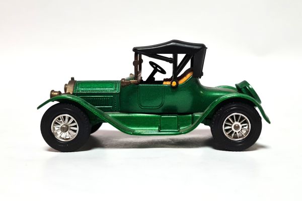 gebraucht! Matchbox Y-6 Cadillac grün metallic 1913 Maßstab ca. 1:48 Modellauto - ganz leicht bespie