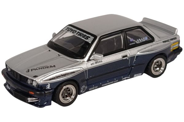 INNO64 Pandem BMW M3 (E30) silber/blau