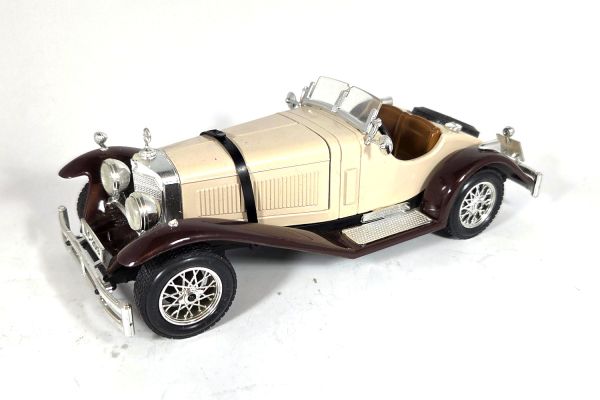gebraucht! Bburago 1509 Mercedes-Benz SSK beige/braun 1:24 - leicht bespielt