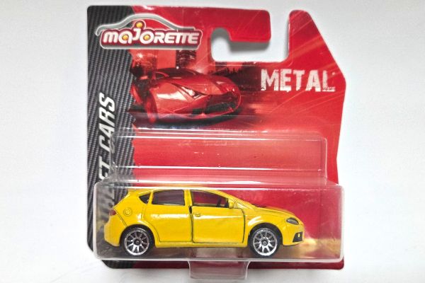 NOS! Majorette Seat Leon Cupra 219 gelb 1:64 - Blister