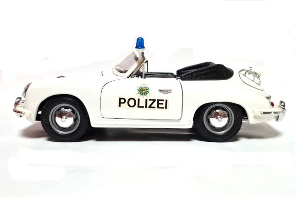gebraucht! Bburago 3331 Porsche 356 B Cabrio 1964 "Polizei" weiß Maßstab 1:18 - fast wie neu