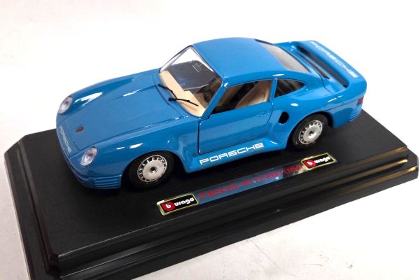 gebraucht! Bburago 0563 Porsche 959 Turbo hellblau 1986 Maßstab 1:24 - fast wie neu