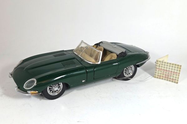gebraucht! Franklin Mint Jaguar E-Type 1961 grün 1:24 - fast wie neu