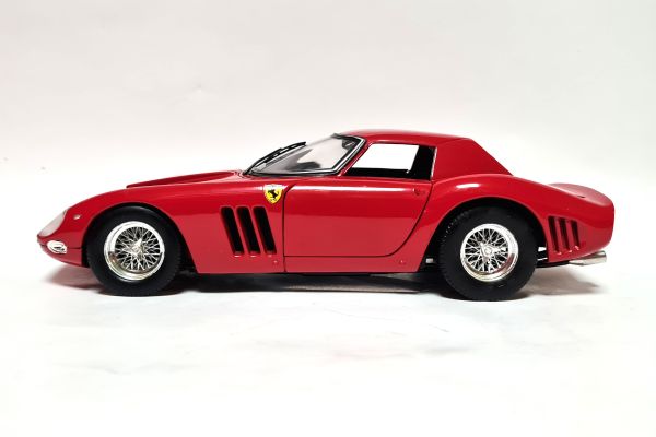 gebraucht! Jouef Evolution 3002 Ferrari 250 GTO 1964 rot Maßstab 1:18 Modellauto - fast wie neu
