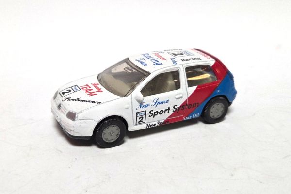 gebraucht! Siku 1090 VW Golf IV Tourenwagen Racing Team 1411 weiss/rot/blau - leicht bespielt
